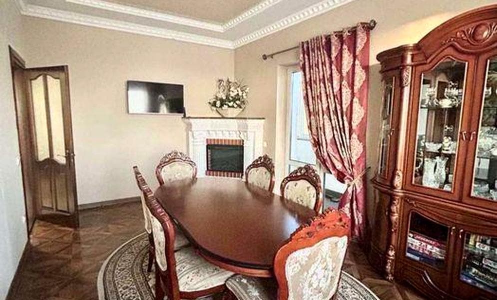 Продаж 3 кімнатної квартири, м. Жовква
