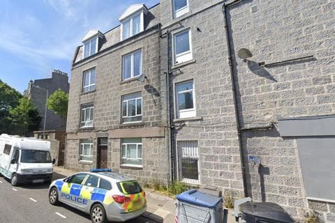 Flat - Grampian Road, Aberdeen AB11