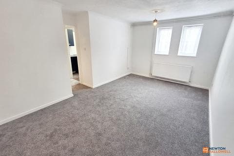 Flat - Axiom Avenue, Peterborough, PE3