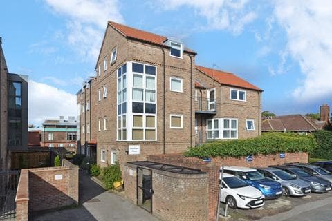 Flat - Bootham Place, York, YO30