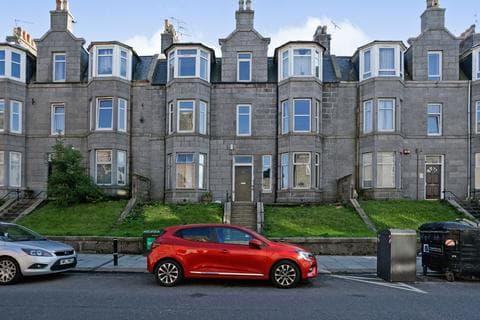 Flat - Victoria Road, Aberdeen, AB11