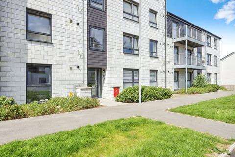 Ground floor flat - Mill Drive, Aberdeen, AB21