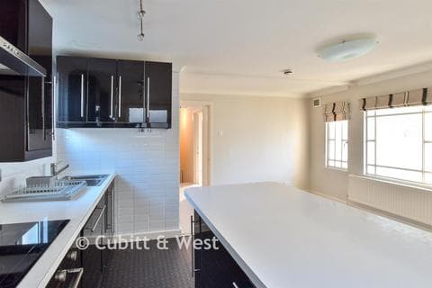 Flat - Central Apartments, Brighton BN1