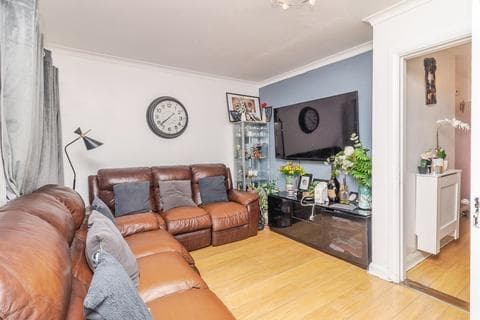 Semi-detached house - Seaton Grove, Broughton, Milton Keynes, Buckinghamshire, MK10