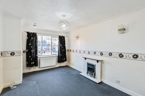 Terraced house - Thornhill Close, Lancashire FY4