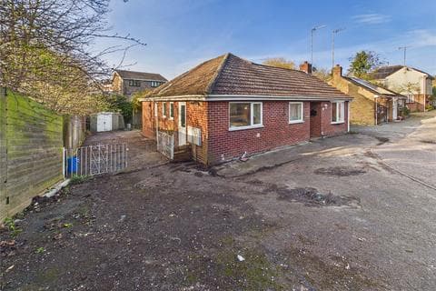 Bungalow - St. Andrews Avenue, Colchester, Essex, CO4
