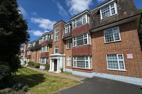 Apartment - Surrey Road, WESTBOURNE, BH4