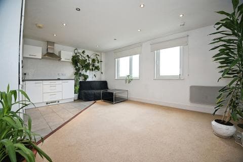Flat - Lady Isle House, Ferry Court, Cardiff, South Glamorgan, CF11