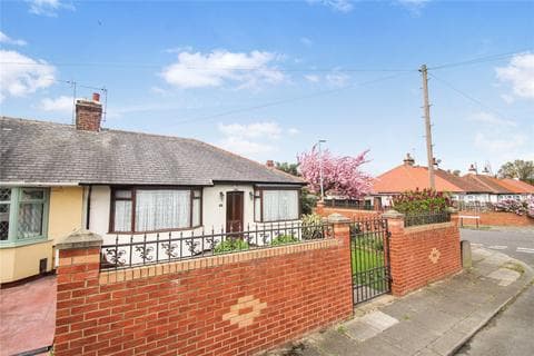 Semi-detached house - Birchgate Road, Linthorpe