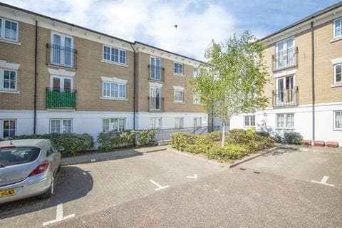 Flat - George Williams Way, COLCHESTER