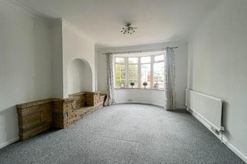 Semi-detached house - Kings Hedges Road, Cambridge