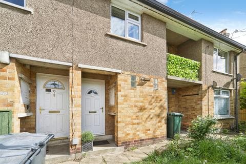 Flat - Glenwood Avenue, Shipley BD17
