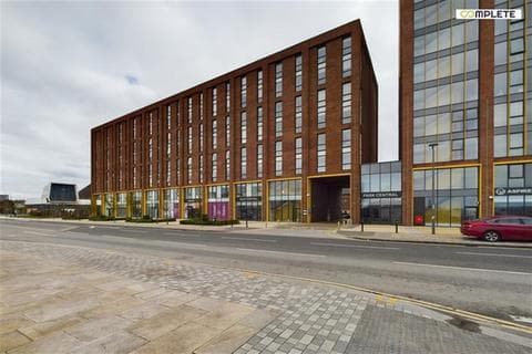 Flat - Quay Central, 9 Jesse Hartley Way, Liverpool, L3