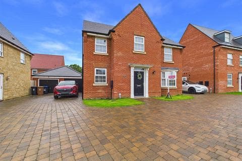 Detached house - Sinderby Lane, Nunthorpe