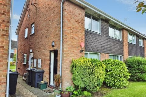 Maisonette - Bijou Court, Kingsholm Road, Gloucester