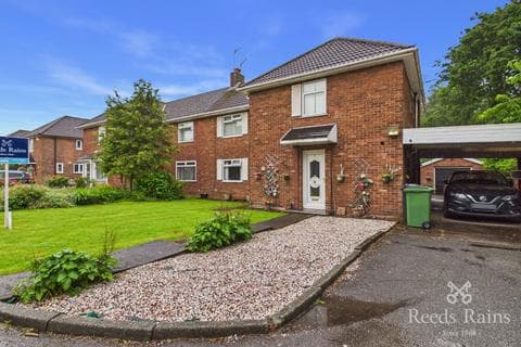 Semi-detached house - Mill Farm Close, Cheshire WA2