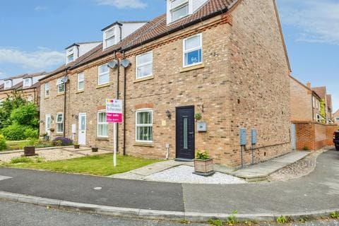 End of terrace house - Stocking Way, Lincoln