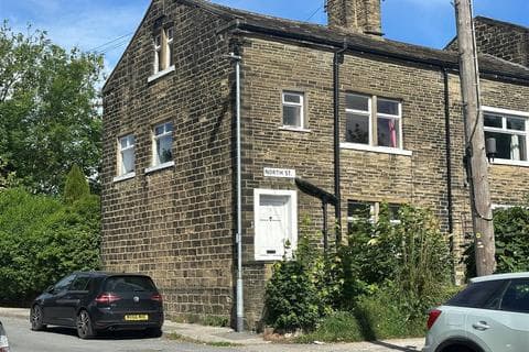 End of terrace house - North Street, Thackley, Bradford