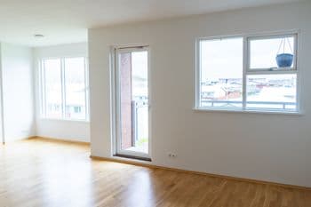 Tjarnabraut 12, 260 Reykjanesbær
