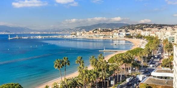 CANNES CENTRE LOCAL 60m2 PROCHE CROISETTE TERRASSE SUD