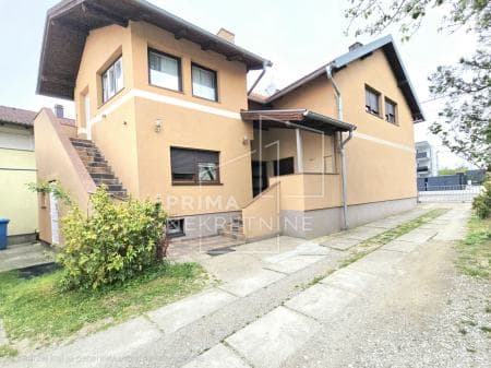 Dugo Selo - centar, samostojeća kuća, 200 m2