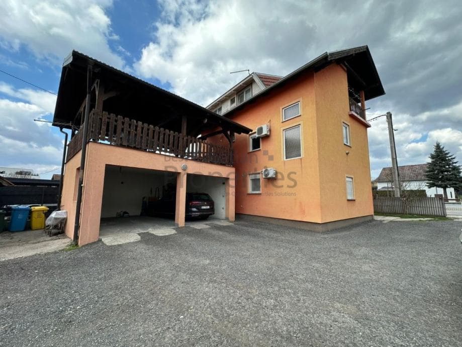 Samostojeća kuća u Dugom Selu - 235 m2 + garaža