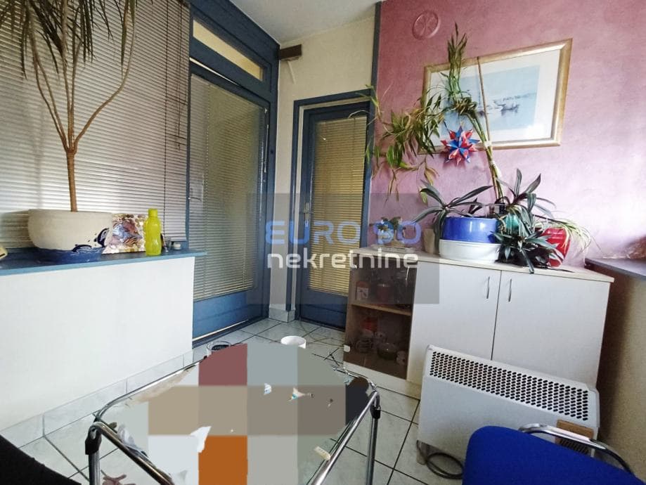 ZADAR/BRODARICA-DVOSOBAN STAN ,VISOKO PRIZEMLJE 60M2 ,TOP LOKACIJA!!