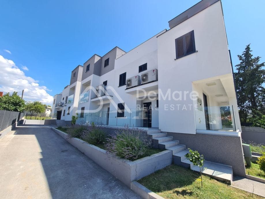 ZADAR - NOVOGRADNJA-Stan 102 m2,GARAŽA-2.737 EUR/m2-ODMAH useljivo!